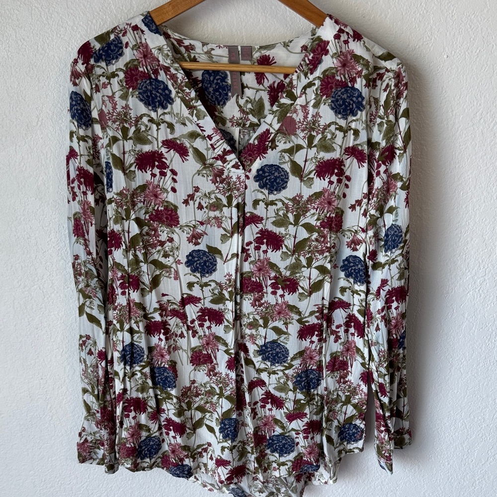 Brina & Em Floral‎ Top